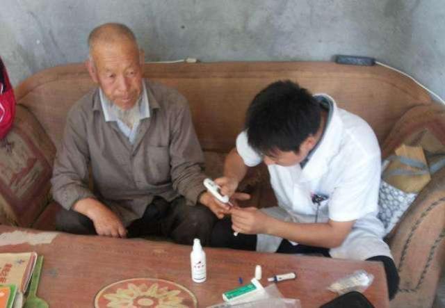 食物|得糖尿病后,一辈子都别放肆吃4种食物,容易血糖飙升引来并发症