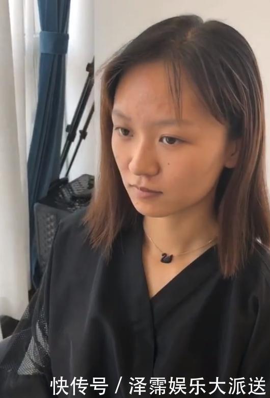 短发|女生是大额头发型太丑,发型师技术过硬,做好后效果像短发的唐嫣