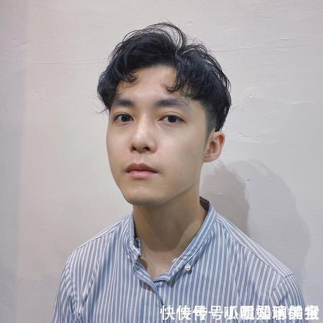 有型|男生头发长了别留“锅盖头”,试试这3款潮流发型,剪完帅气有型