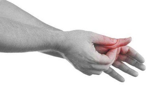 嘌呤|尿酸高于420走不了路医生劝告1食物若还吃，痛风早晚找上