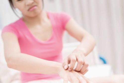 疾病|体内有病，皮肤知道？出现这4个症状，或是疾病来报道的信号