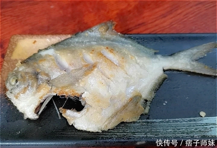 鲳鱼|不管炖什么鱼,别再加醋了!试试新做法,肉质鲜嫩没腥味,太香了