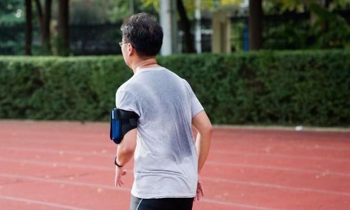 走路有助于长寿假如不注意以下三点,走多少步也是白走