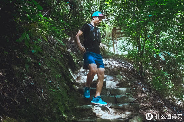 glide 我今年最期待的越野跑鞋，没有之一——Salomon Ultra Glide长距离越野跑鞋