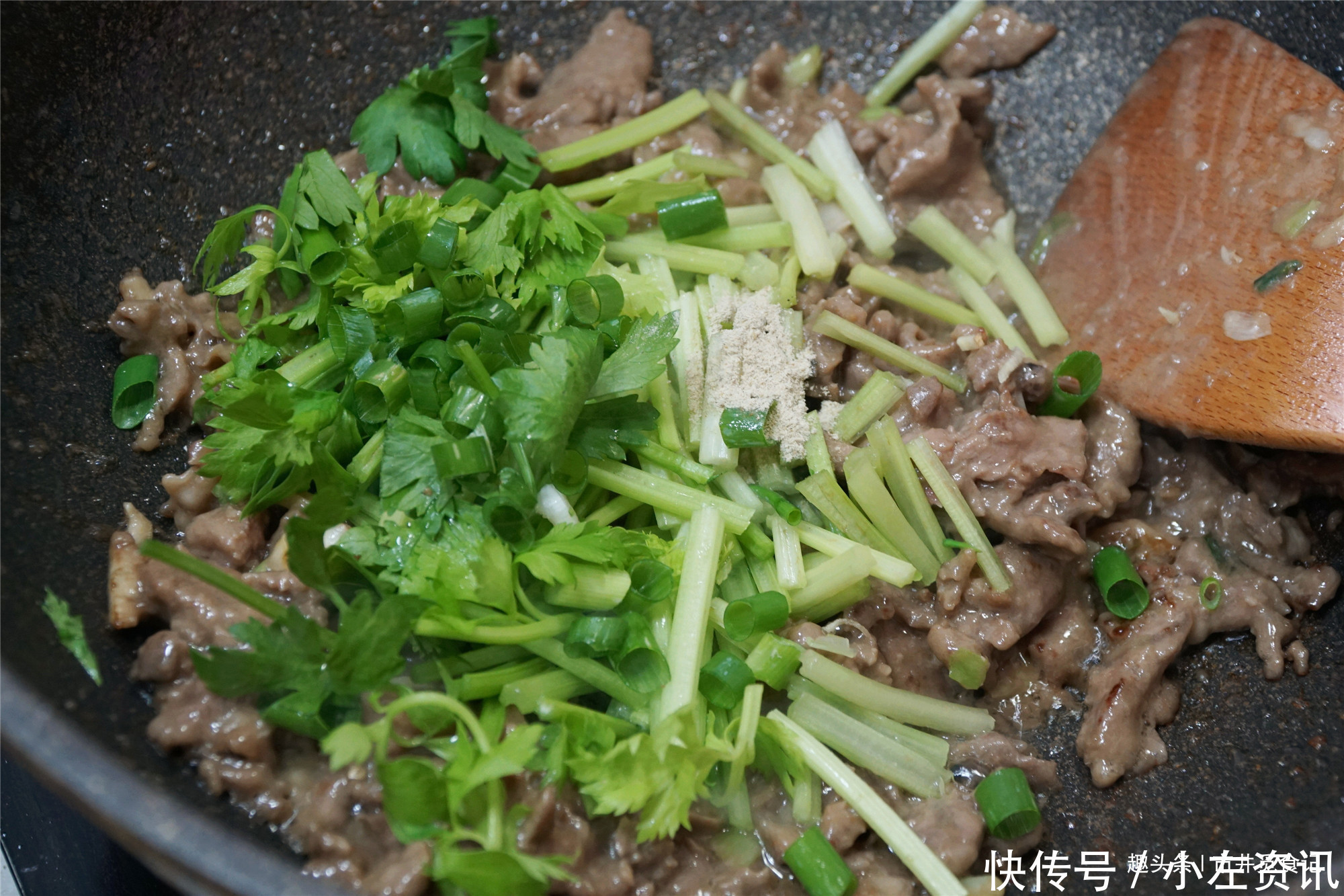  牛肉|炒牛肉的诀窍，入锅前多加2步，怎么炒都不会老！