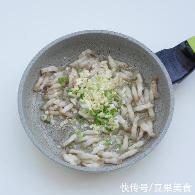 绿豆芽|酥肉凉拌面这样做百吃不腻，吃1次不过瘾