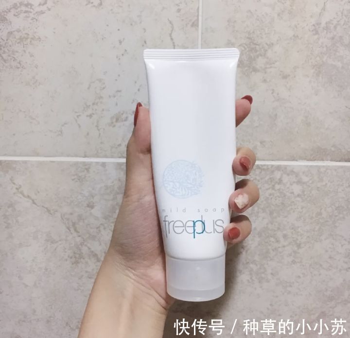 洗面奶|把脸打湿,就上洗面奶?做不到“这几点”,别怪毛孔粗大易长痘