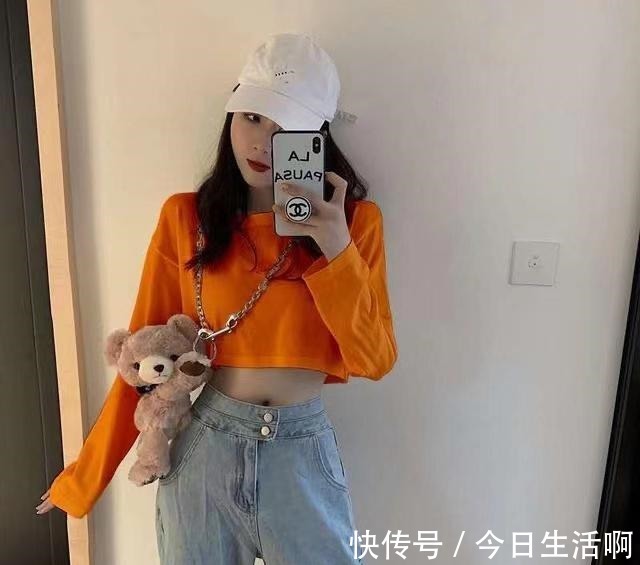 色调 黄黑皮女生穿衣“颜色”很重要,学会这些搭配技巧,显白显气质!