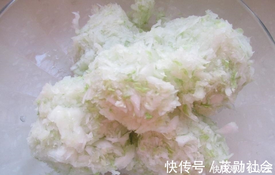 冬天用它包饺子, 比肉馅香100倍, 皮薄馅大1周吃2次, 乳腺不生病