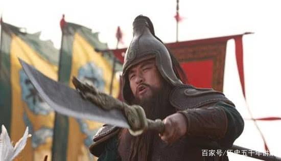 豹子头林冲|关胜在梁山排名第5，竟胜过豹子头林冲，还是梁山五虎将之首！