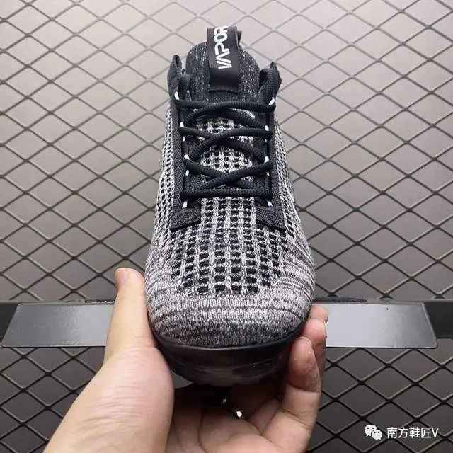 运动跑鞋 造型夸张，脚感澎湃！Vapormax Flyknit 2021运动跑鞋来了