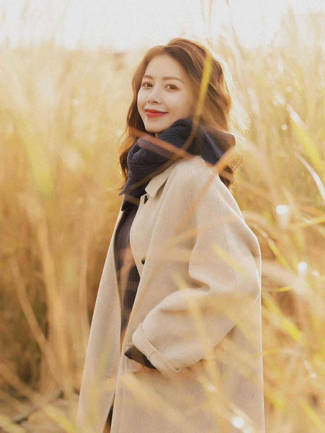 百搭|几款百搭又高级穿搭,不冷不热通勤日常,让你惊艳同龄人