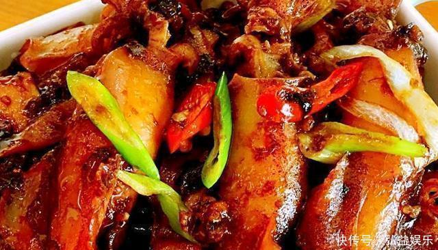 年夜饭菜谱:黑椒牛肉,麻辣花椒鸡,榄菜焖籽乌,麻辣仔鸡