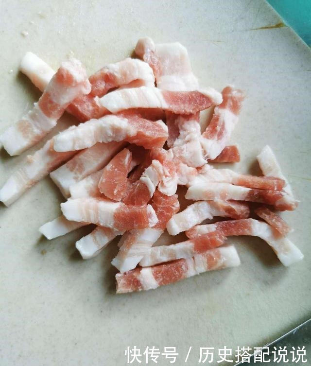 它是“清肠能手”,和土豆一起炒,隔天排宿便,口臭便秘都没了