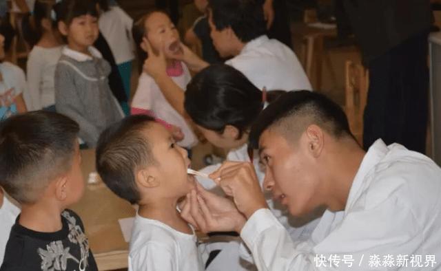 小宝宝|牙科医生提醒，孩子正在换牙的父母们，你们一直都做错了什么