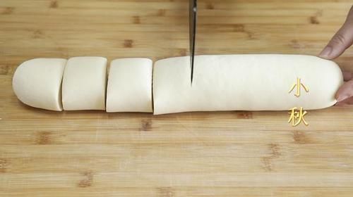 生坯|用开水烫面做馒头,是老一辈蒸馒头的方法,不发面个个暄软回甘