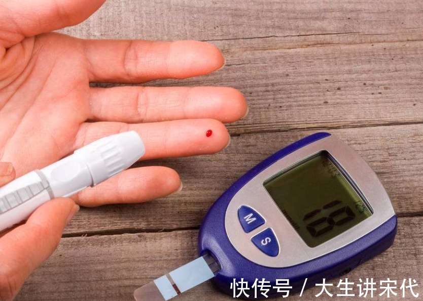 苦瓜茶|血糖高的人,饭后用它泡水喝,修复胰岛,糖尿病“避让三分”