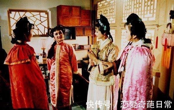 紅樓夢！紅樓夢：和夏家兩代聯姻，跟掌柜的做世交！薛寶釵出身不如夏金桂