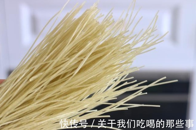 豌豆粉条|买粉条别被忽悠,牢记4招,避开“假毒”粉条,轻松挑到优质粉条