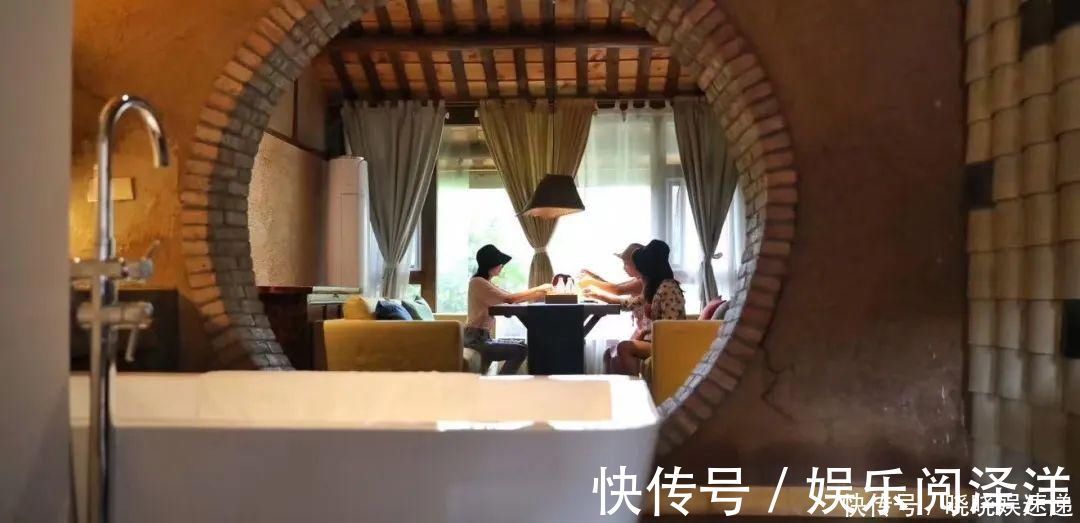 在乡下改造一个小院,种菜养花天天都是乡村田园梦,生活如此惬意