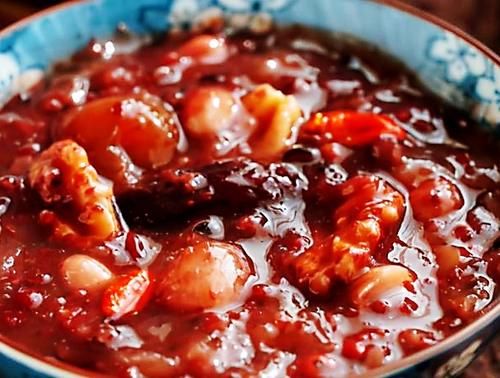  熬腊八粥有很多讲究，牢记3个小窍门，腊八粥香浓软糯，美味好喝！