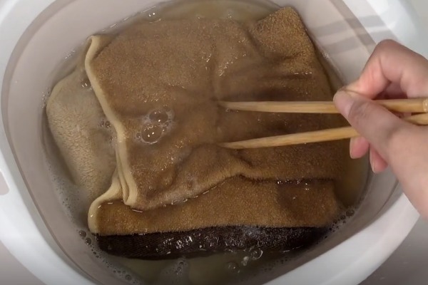 异味|毛巾用久了油腻发黄有异味,教你一招,洗完柔软又干净,没异味!