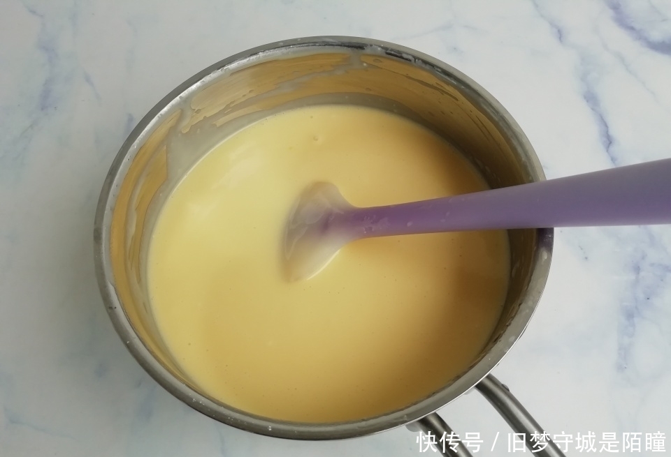 教你做|教你做孩子爱吃的奶黄包,香甜松软,奶香浓郁,一顿3个不够吃!