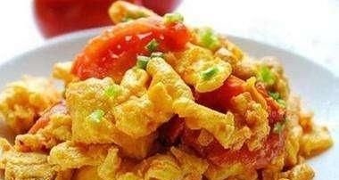 炒鸡蛋时，不要直接下油锅炒，加一点它，鸡蛋更加香嫩松软！