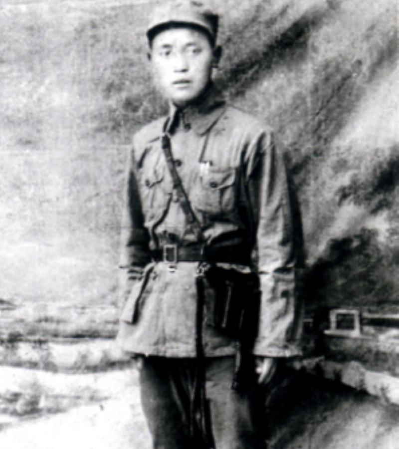 著名|他身经百战，九死一生，王近山问他打过多少次仗，他回答7个字