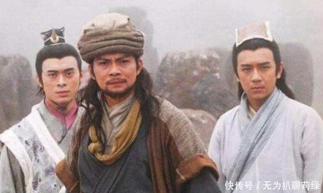 平平|乔峰武功登峰造极,为何两个师父却武功平平?原因很简单