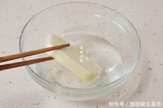 不腻|不喝油的煎馒头片,脆皮的香软的,早餐吃都清爽不腻