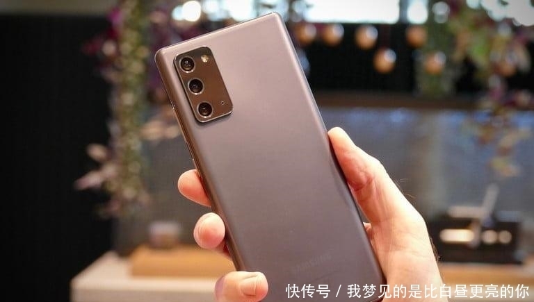 顶级|发布不到四个月下跌1511元，256GB+8K，IP68顶级防水旗舰加速退场