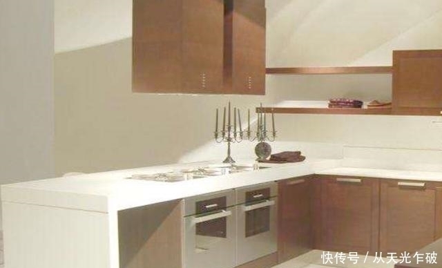 实用|头一次见师傅这么装厨房橱柜,聪明人都会装这种,太实用了