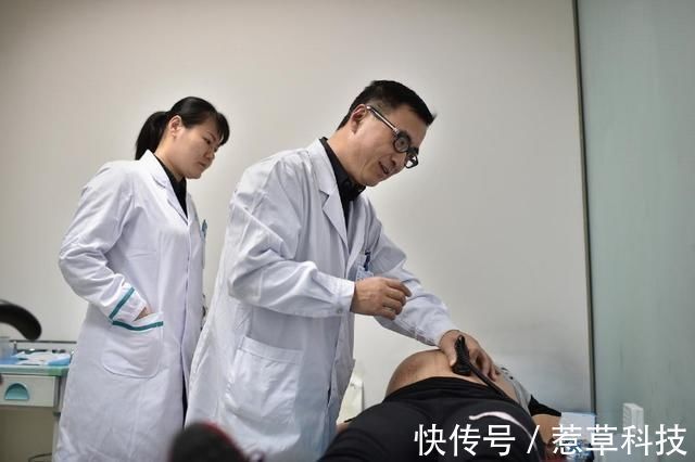 宝妈|宝妈大胆尝试男催乳师,效果是挺好,就是感觉有点“吃亏”