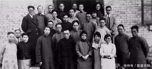 相濡以沫36年,跟丈夫同住不同寝,活到102岁,临终前才说出真相