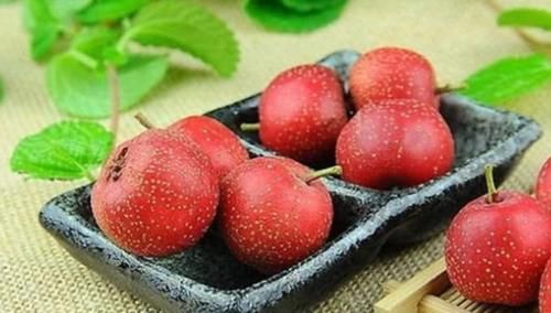 山楂营养价值丰富，山楂的好处你知道多少？几类人牢记少吃山楂！