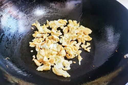手软|秋季这食材不好买，焯水后加料一炒，鲜香脆爽又下饭，遇到别手软