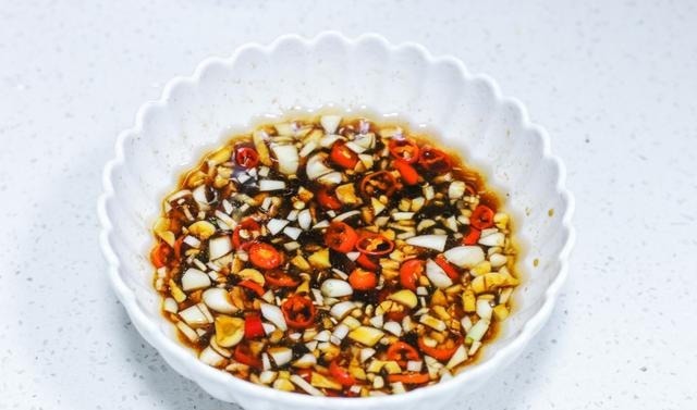 很多人不认识这种蔬菜,每天炒一盘,肠道通畅了,胖人越吃越瘦