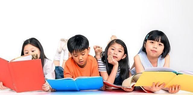 分泌|睡前一小时,不要对孩子做3件事,可能影响他一生