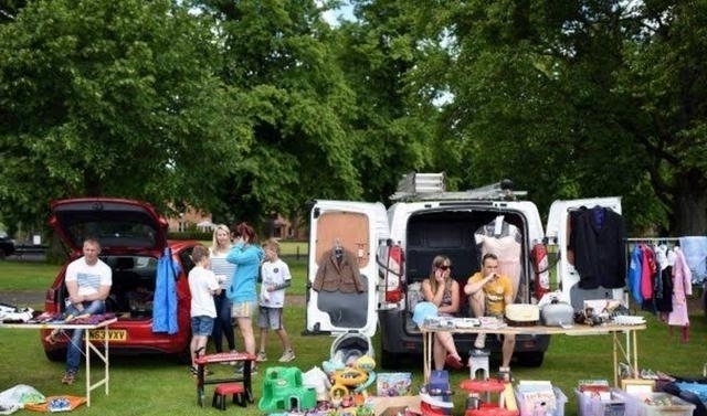 钻石|女孩旧货市场买了一枚26克拉的钻石,以为是假的佩戴了几十年