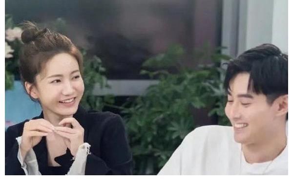 《心动4》橙子“学生照”被扒,长发披肩素颜出镜,比现在更美