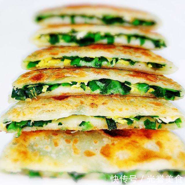 一学就会的懒人版韭菜馅儿饼,从小吃到大,咋吃都不够,美味无比