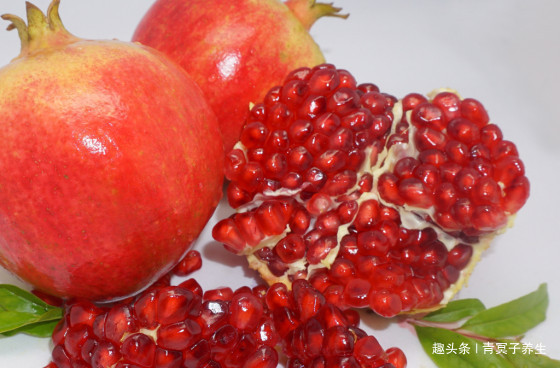 青冥子|中年女性要保养,秋天常吃3种水果,肌肤红润有光泽,滋补又健康