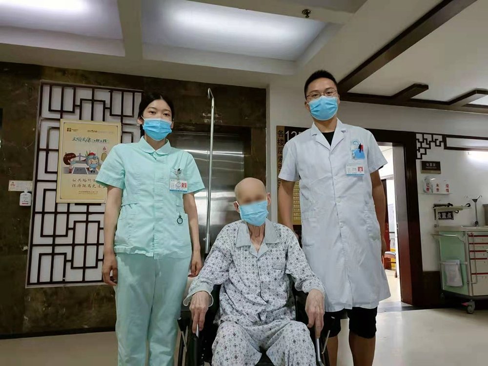 杨成武|点赞!106岁老人危在旦夕,合川区中医院半小时巧施手术助其化险为夷