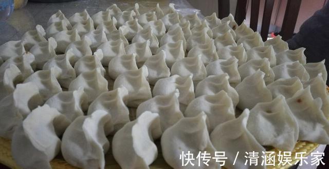 冰箱|饺子别直接放冰箱，饺子店老板教我一招，放半年吃着也像刚包的