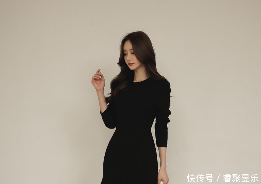 鱼尾|女神珠珠:玛丽哥特旧式乌黑单色鱼尾裙!