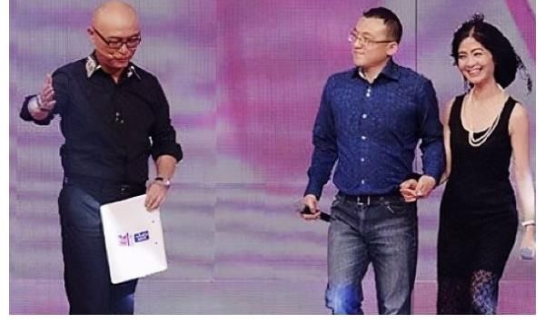 34岁小伙上非诚勿扰“抱”走51岁阿姨,时隔8年,两人现状如何?