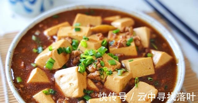 一款让你百吃不腻的菜品,口感一流,汤汁更下饭,让你越吃越馋!