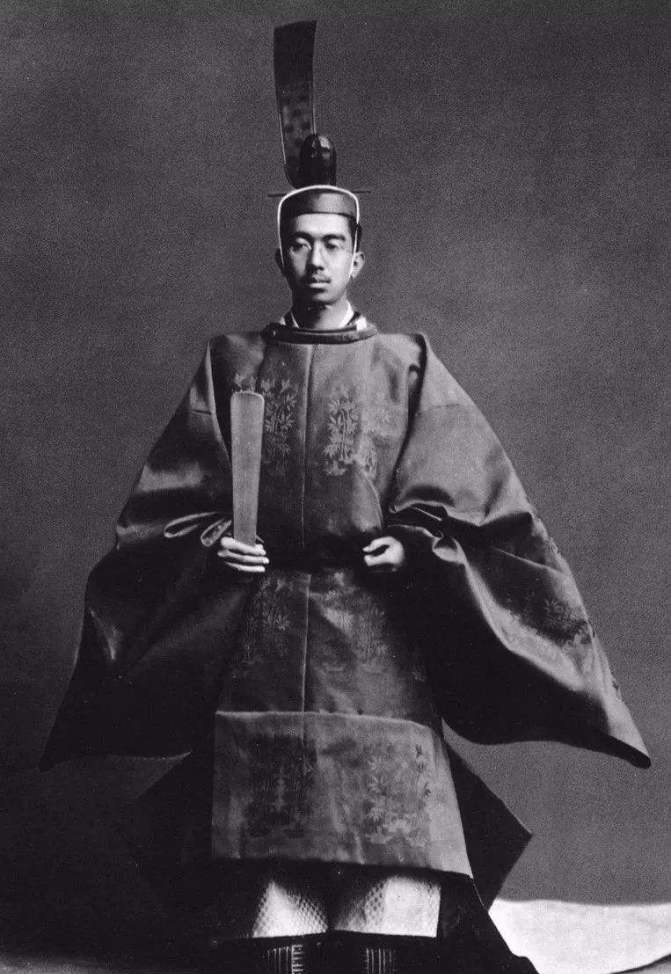 血脉|日本天皇首次访华,吃饭时要求撤掉这道菜,被中国义正言辞拒绝