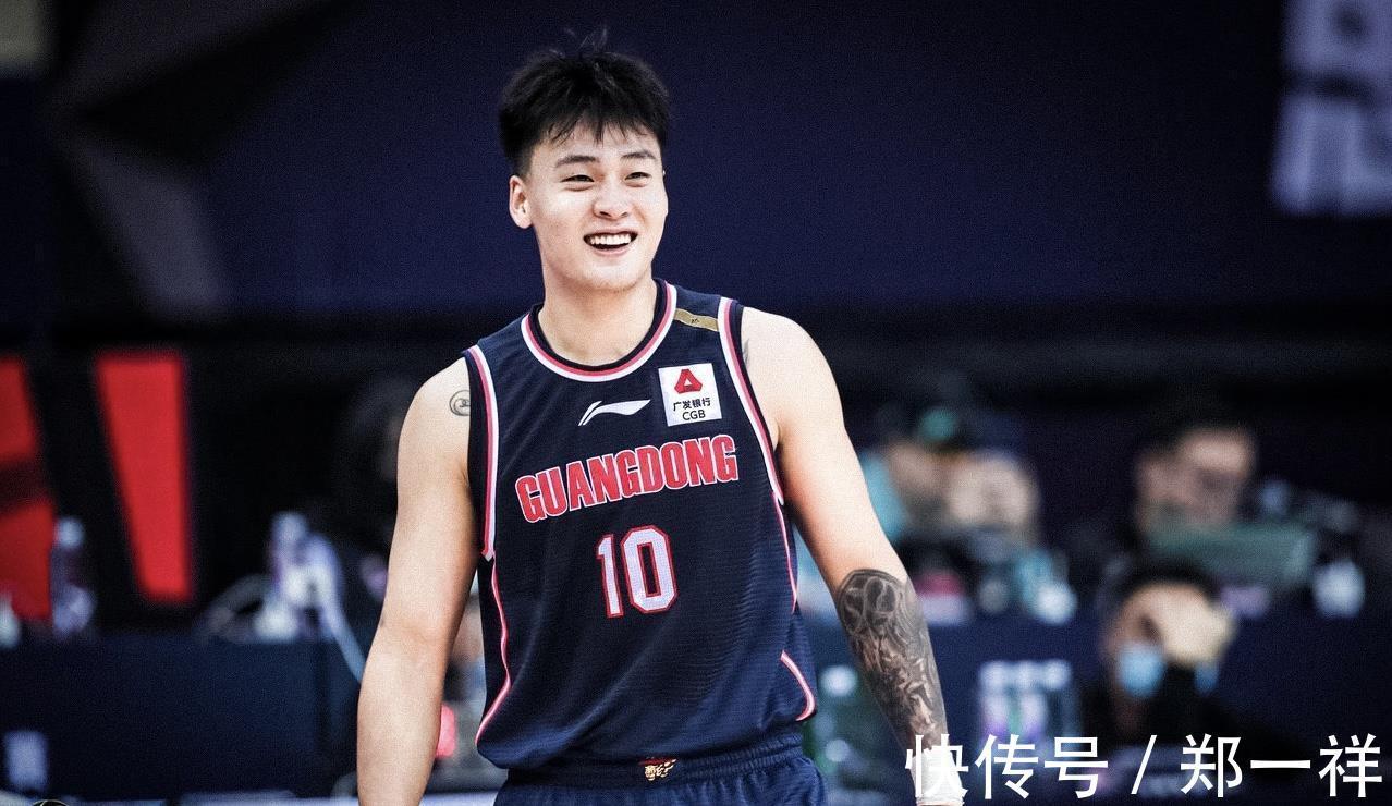 杜锋|广东男篮喜迎4连胜,球队问题仍不容小觑,赵睿缺席影响太大了